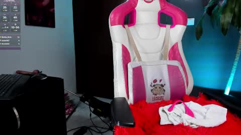 Emily Jhonson online show from February 27, 2025, 6:09 pm