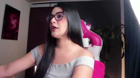 Snapshot of emilyjhonson_1 chatting on May 31, 2026, 4:25 pm Emily Jhonson online show from May 31, 2026, 4:25 pm