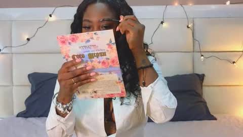 Snapshot of emilykissx chatting on November 20, 2025, 12:38 pm Emily Kissx online show from November 20, 2025, 12:38 pm