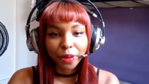 Emily Livos online show from March 16, 2026, 2:21 pm