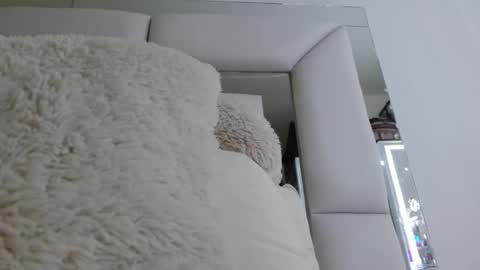 Snapshot of emilymonrro chatting on December 4, 2024, 7:12 pm emily monrro online show from December 4, 2024, 7:12 pm