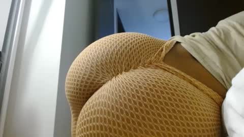 Snapshot of emilymonrro chatting on September 10, 2025, 12:05 pm emily monrro online show from September 10, 2025, 12:05 pm