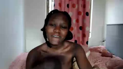 Snapshot of emilyposha chatting on July 17, 2026, 1:40 pm Emilly online show from July 17, 2026, 1:40 pm