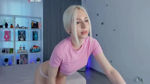 Snapshot of emilyrighter chatting on May 22, 2026, 5:07 pm Hey i am Emily am - pm online show from May 22, 2026, 5:07 pm