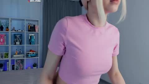 Snapshot of emilyrighter chatting on May 28, 2026, 5:10 pm Hey i am Emily am - pm online show from May 28, 2026, 5:10 pm