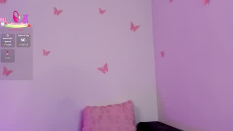 Snapshot of emilyrive chatting on October 8, 2025, 10:35 am Emily online show from October 8, 2025, 10:35 am