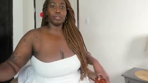 Snapshot of emilyrojas chatting on September 20, 2025, 12:28 pm emilyrojas online show from September 20, 2025, 12:28 pm