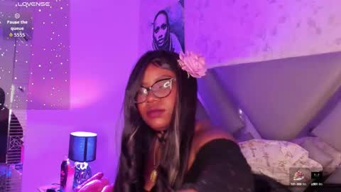         online show from September 28, 2025, 11:43 pm