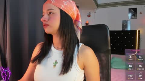 Snapshot of emilyrousex chatting on December 22, 2024, 2:38 pm emilyrousex online show from December 22, 2024, 2:38 pm