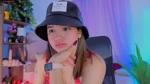 Snapshot of emilyrousex chatting on December 2, 2025, 2:01 pm emilyrousex online show from December 2, 2025, 2:01 pm