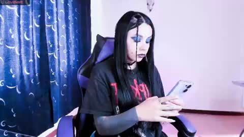  Emily Support me to have 100 likes plx online show from August 6, 2026, 6:21 pm