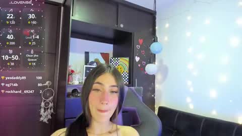 Snapshot of emilytafur chatting on February 12, 2025, 3:51 am Emy online show from February 12, 2025, 3:51 am