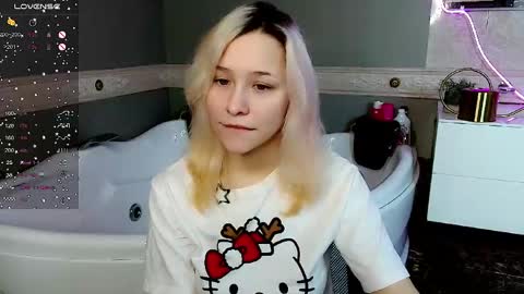 Snapshot of emilytrase chatting on May 7, 2026, 1:11 am Betty online show from May 7, 2026, 1:11 am