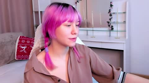 Snapshot of emilytrase chatting on May 29, 2026, 1:36 am Betty online show from May 29, 2026, 1:36 am