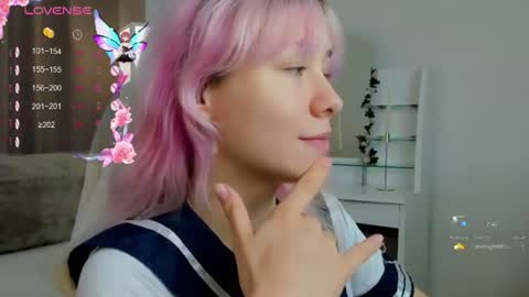 Snapshot of emilytrase chatting on June 11, 2026, 2:53 am Betty online show from June 11, 2026, 2:53 am