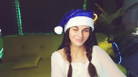 Emily online show from December 24, 2024, 4:44 am