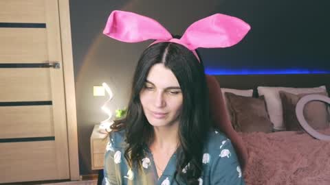 Emily online show from January 26, 2025, 7:53 am