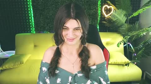 Snapshot of emilytucker chatting on January 30, 2025, 7:39 am Emily online show from January 30, 2025, 7:39 am