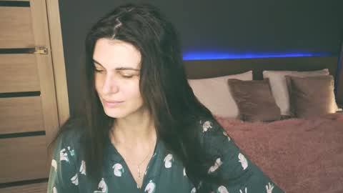 Emily online show from February 2, 2025, 1:45 am