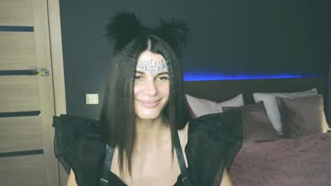 Emily online show from February 2, 2025, 8:02 am