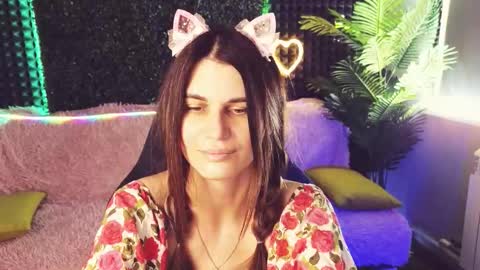 Snapshot of emilytucker chatting on September 25, 2025, 5:22 am Emily online show from September 25, 2025, 5:22 am