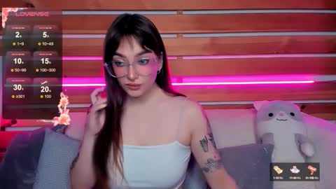 Snapshot of emilytylerr chatting on September 25, 2025, 2:15 am Emily online show from September 25, 2025, 2:15 am