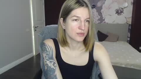 EmilyWalkers online show from January 29, 2025, 7:57 am