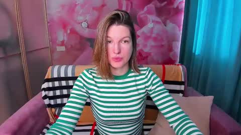 EmilyWalkers online show from February 25, 2025, 7:52 am
