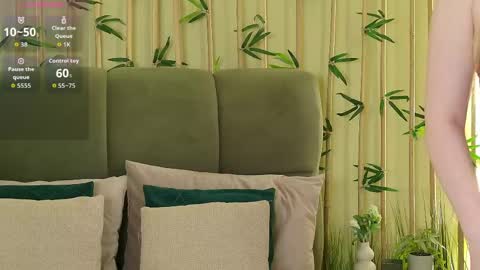 EmilyWess online show from April 26, 2026, 3:42 pm