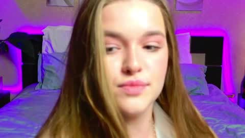 emilywhisperawesome online show from April 30, 2026, 9:41 pm