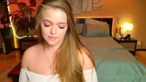 Snapshot of emilywhisperawesome chatting on August 1, 2026, 8:52 pm emilywhisperawesome online show from August 1, 2026, 8:52 pm