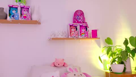 Emily Bank online show from March 4, 2026, 7:20 pm