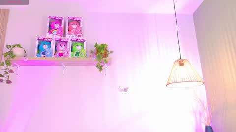 Emily Bank online show from May 21, 2026, 8:05 pm