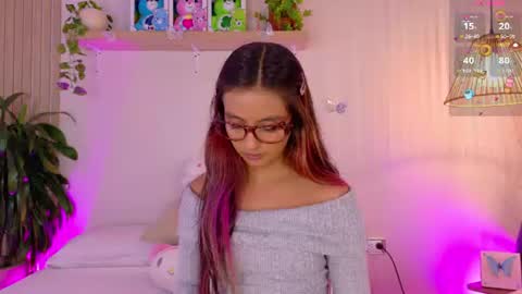 Emily Bank online show from June 18, 2026, 3:29 am