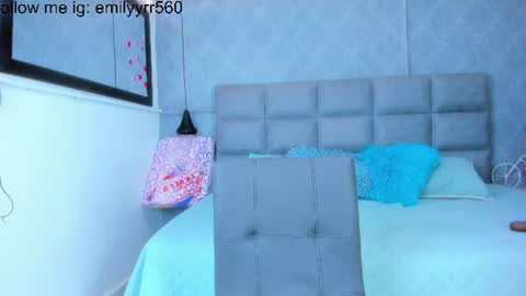 emilyy_r online show from July 14, 2026, 7:19 pm