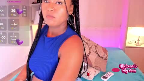 Snapshot of emilyystuart chatting on March 8, 2025, 10:11 am Emily online show from March 8, 2025, 10:11 am