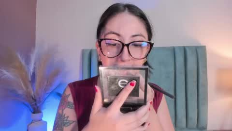 Snapshot of emilyywatson chatting on June 6, 2026, 12:49 am Emilyy Watson online show from June 6, 2026, 12:49 am