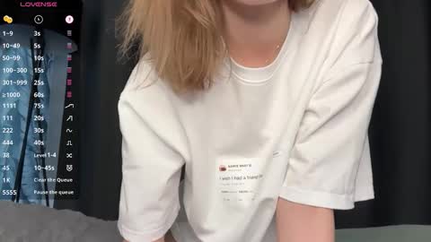 Snapshot of eminemswife chatting on October 22, 2025, 10:15 am Nadya online show from October 22, 2025, 10:15 am