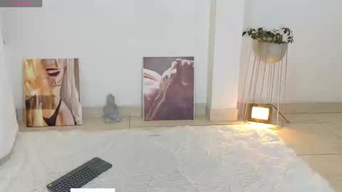 Snapshot of emiryann chatting on September 8, 2025, 11:48 pm Eimy online show from September 8, 2025, 11:48 pm