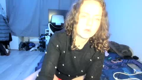 emliyjamesmjb online show from February 10, 2025, 6:31 am