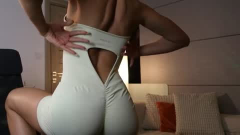 Snapshot of emma__cutiee chatting on July 19, 2026, 8:01 pm Your Emma online show from July 19, 2026, 8:01 pm