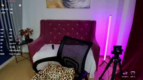 emma__rosss online show from June 26, 2026, 2:05 am