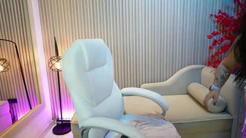 Snapshot of emma__walkerr_ chatting on September 19, 2025, 7:25 pm emma__walkerr_ online show from September 19, 2025, 7:25 pm