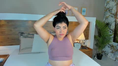 Snapshot of emma_bakker_ chatting on February 18, 2025, 12:28 pm Emma online show from February 18, 2025, 12:28 pm