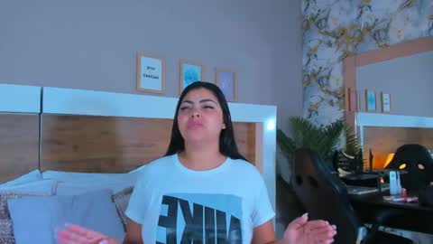 Emma  online show from May 12, 2026, 7:05 am