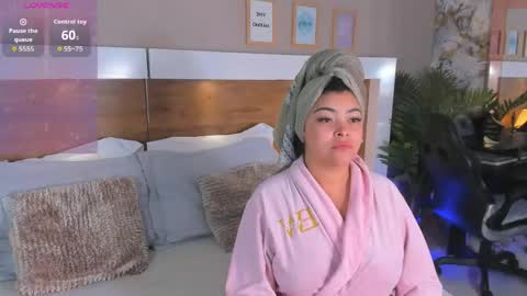 Emma  online show from May 21, 2026, 8:32 am