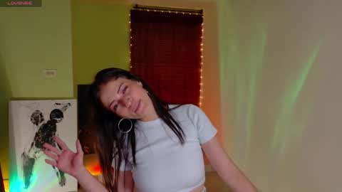 Snapshot of emma_blanco chatting on May 14, 2026, 8:26 pm Emma online show from May 14, 2026, 8:26 pm