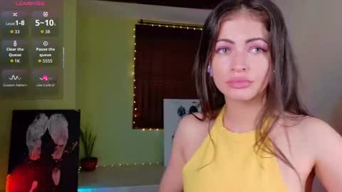 Snapshot of emma_blanco chatting on June 12, 2026, 8:08 pm Emma online show from June 12, 2026, 8:08 pm