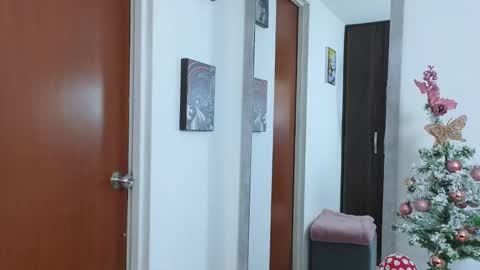 Emma Blue  modelo independiente online show from December 1, 2024, 10:43 pm