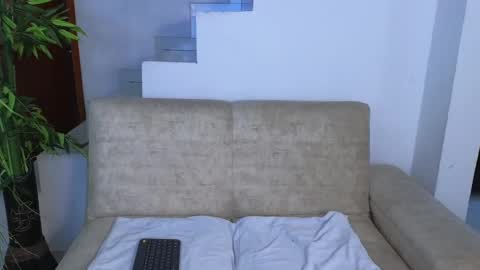 Emma Blue  modelo independiente online show from November 13, 2025, 4:44 am